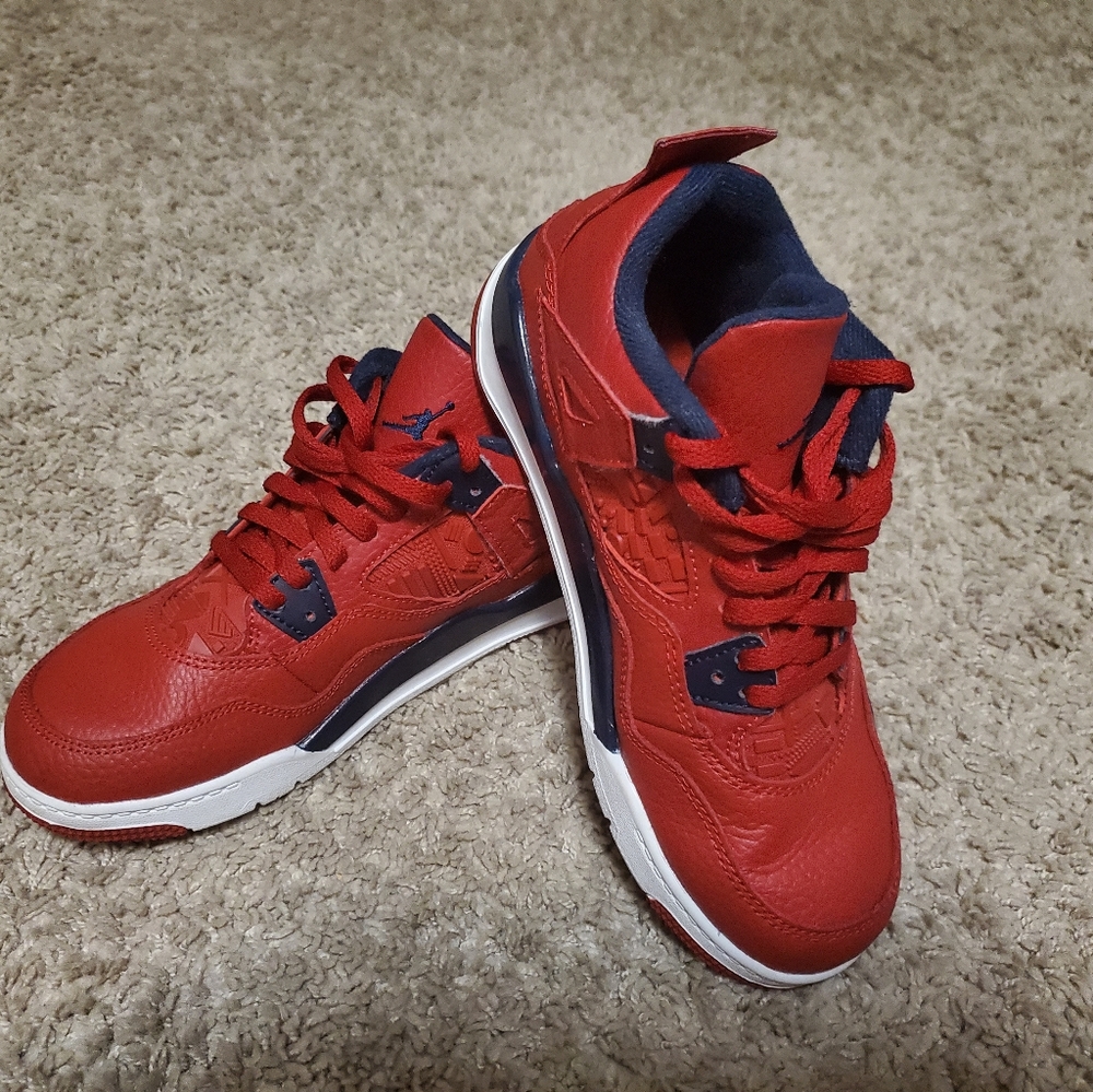 Jordan 4 Retro